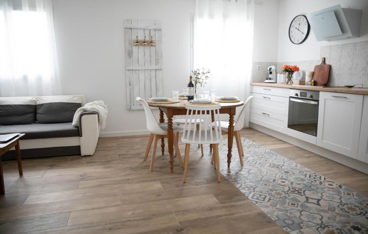 Superbe Appartement - L'Escapade Onzain Exteriör bild